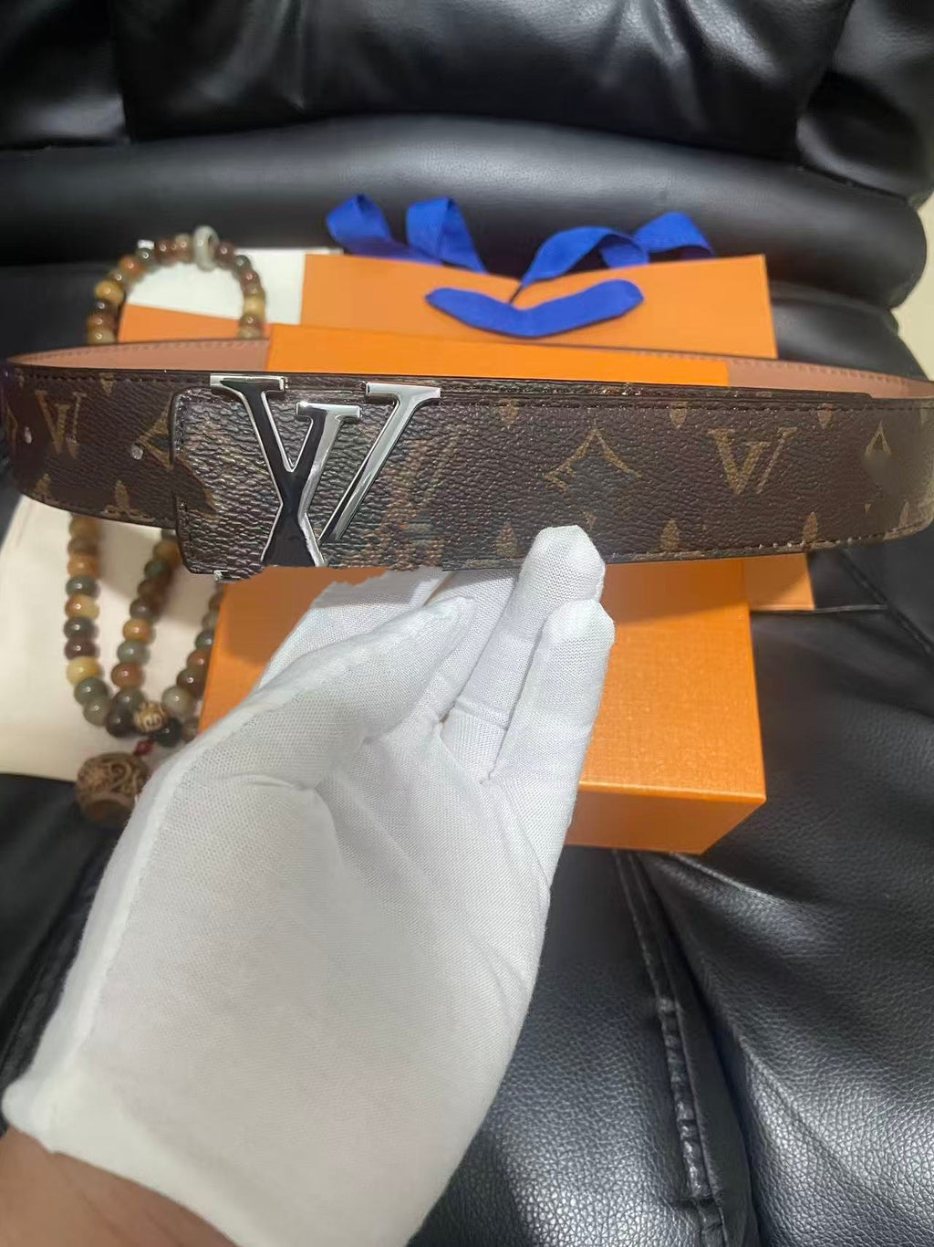 New smooth buckle trouser belt cross-border live Douyin Internet celebrity belt men's light luxury alphabet men's belt casual and versatile